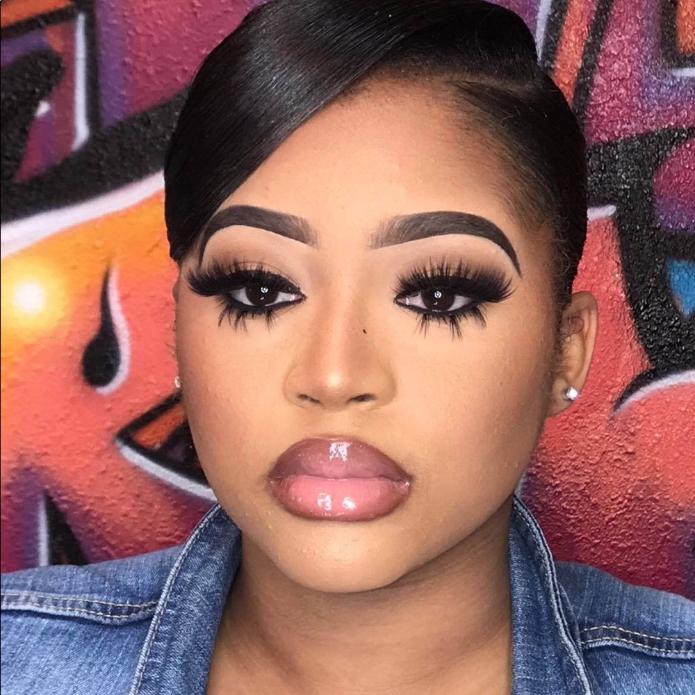 Meet your Posher, Sasha